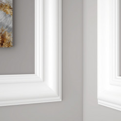 Молдинг белый Ultrawood арт. U 0002 p (2000 х 45 х 14 мм)
